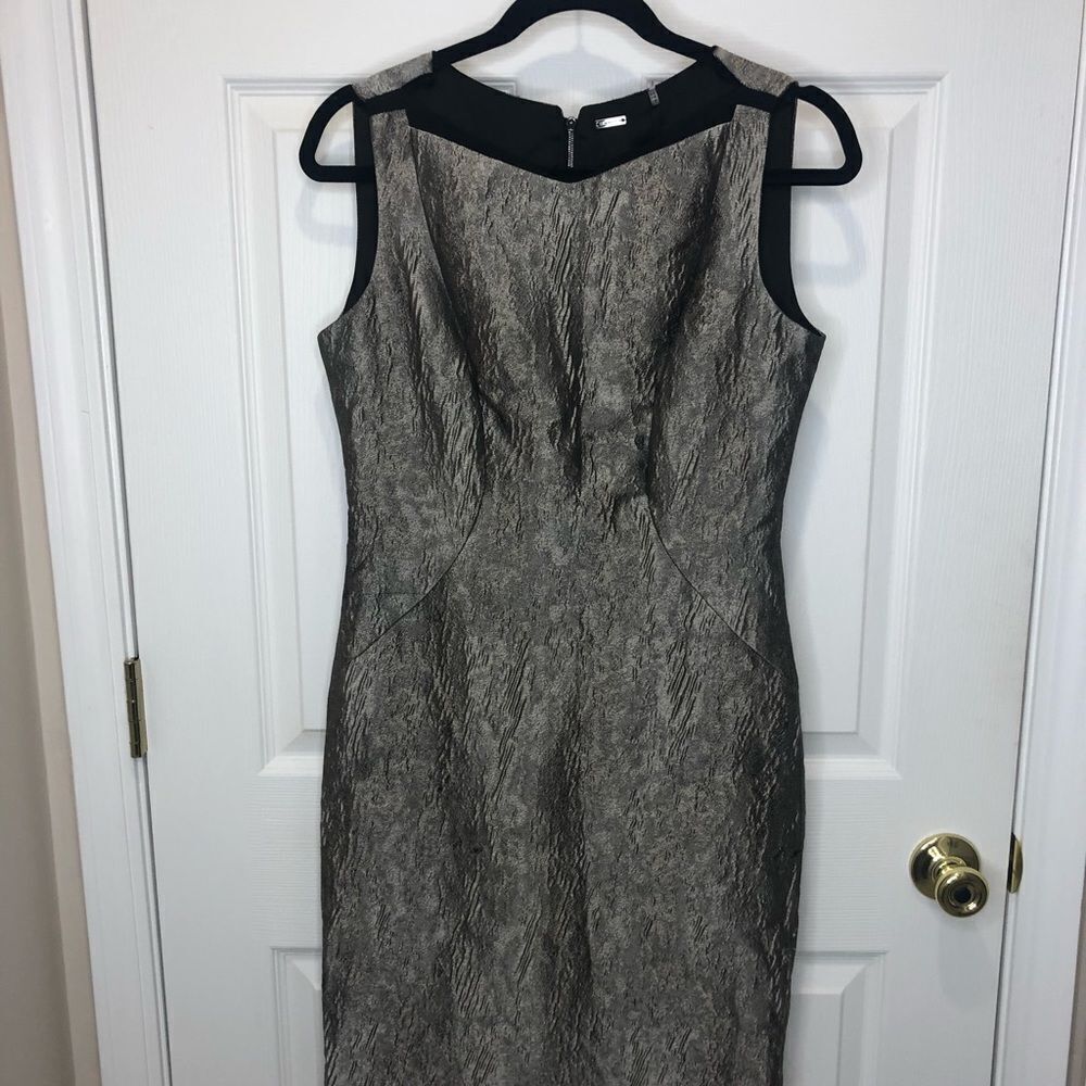 NWT Elie Tahari sleeveless sheath silver midi dress, size 6 - Picture 2 of 14
